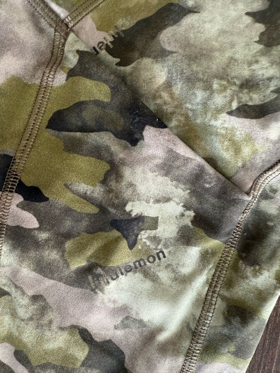 Lululemon Athletica Sz 4 Power Thru High Rise 25” Heritage Camo $128 RV EUC - Picture 6 of 7
